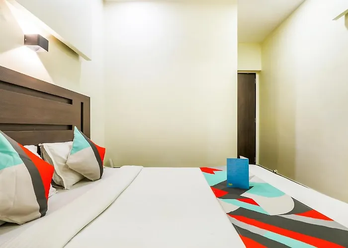 Fabexpress Adore Inn - Nr Mumbai International Airport